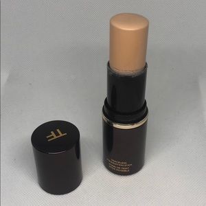 TOM FORD TRACELESS FOUNDATIONS STICK FAWN 04